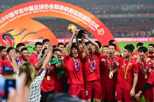 法国国脚孔德在巴萨表现不佳 多队争抢冬窗转会